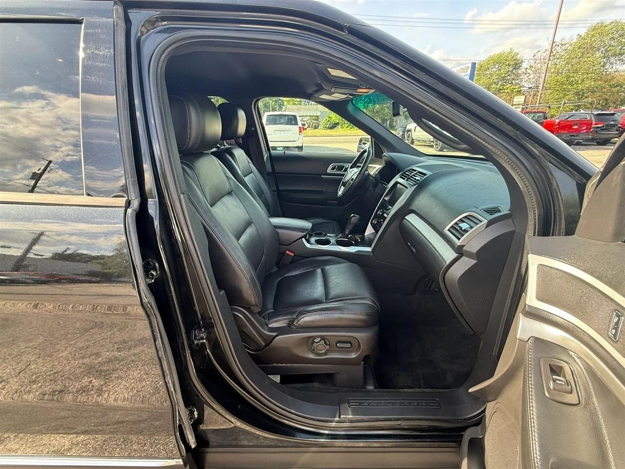 Ford Explorer XLT FWD 2014