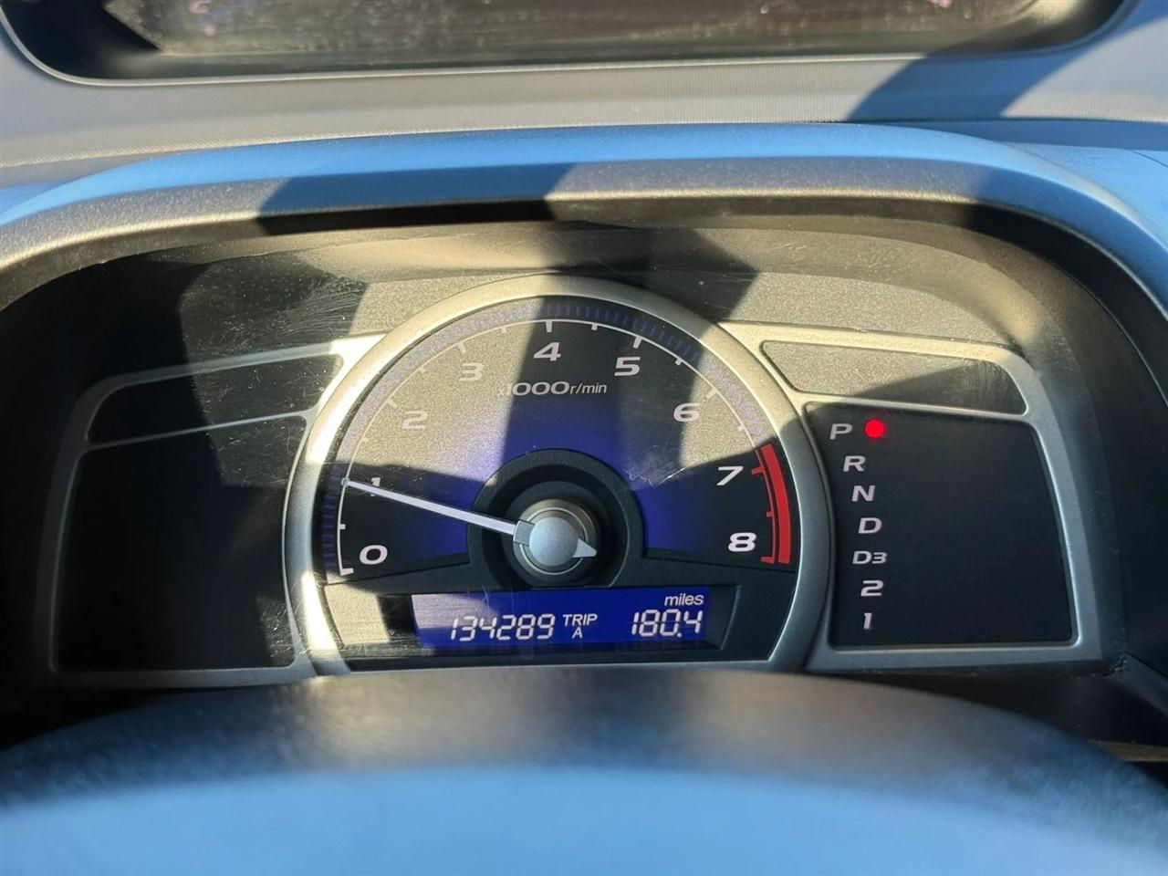 Honda Civic LX Sedan 5-Speed AT 2009
