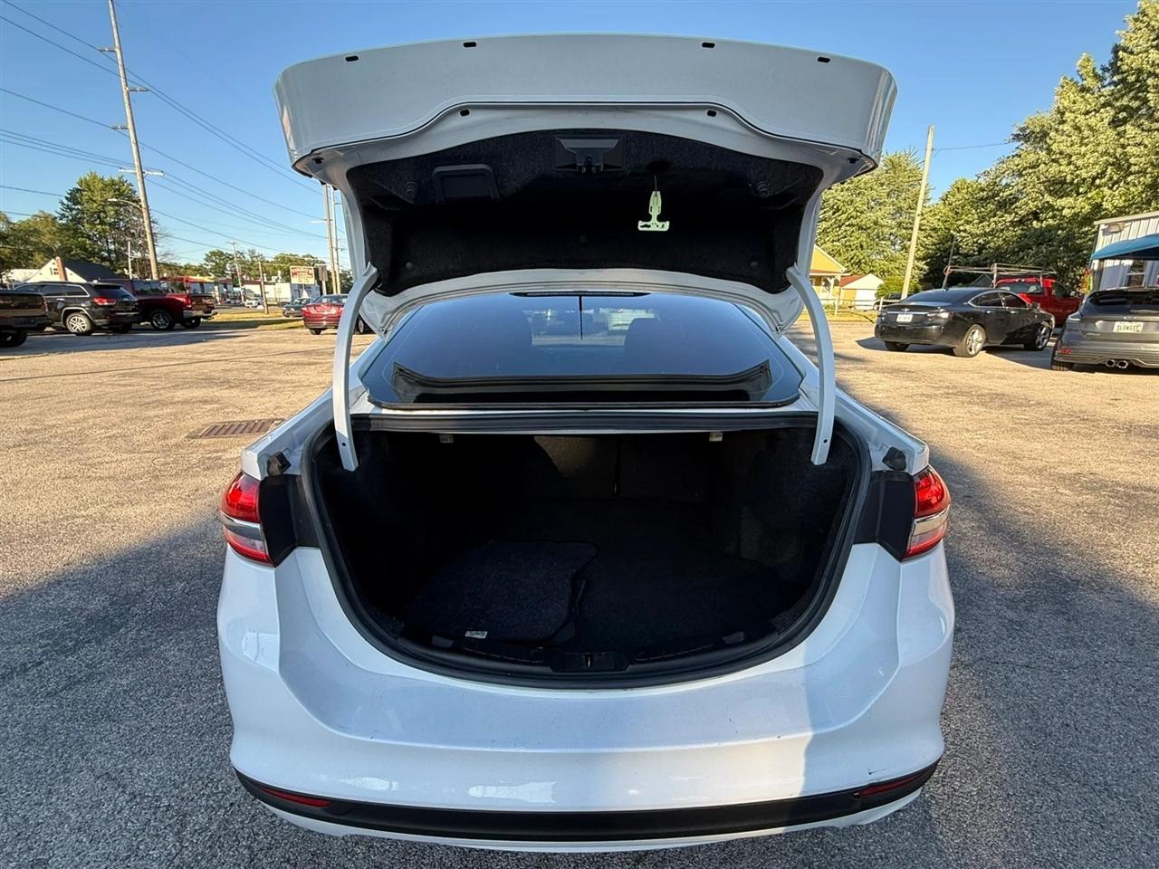 Ford Fusion S 2017
