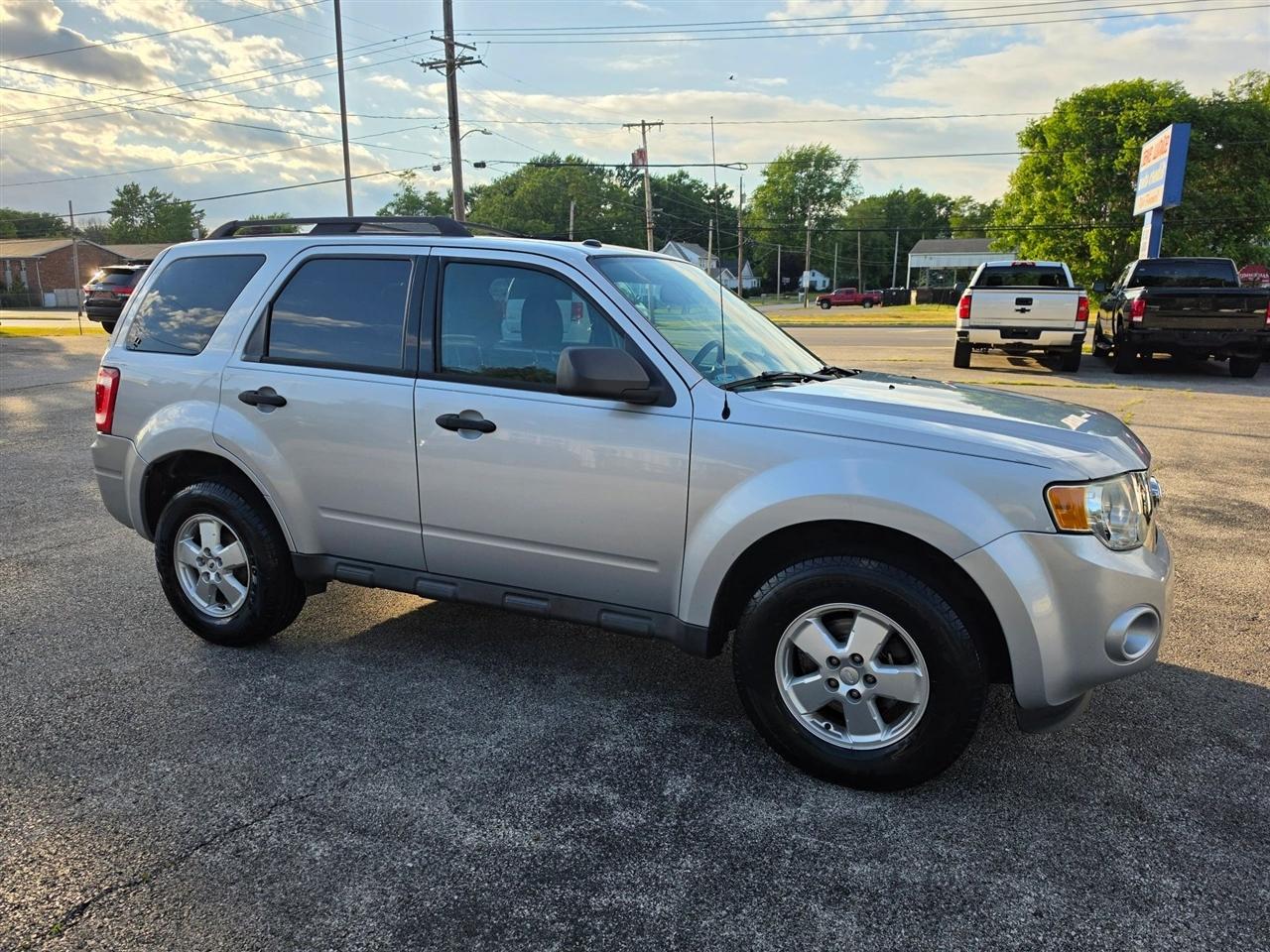 Ford Escape XLT FWD 2012