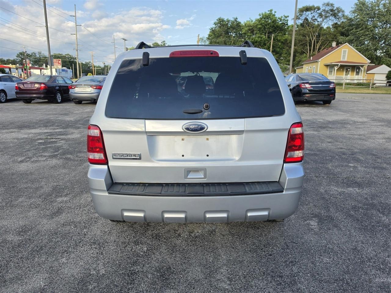Ford Escape XLT FWD 2012