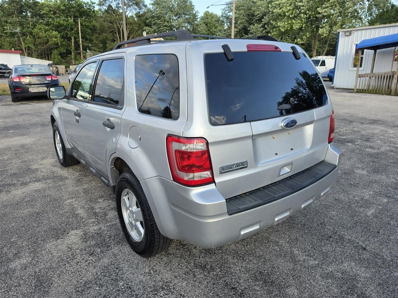 Ford Escape XLT FWD 2012