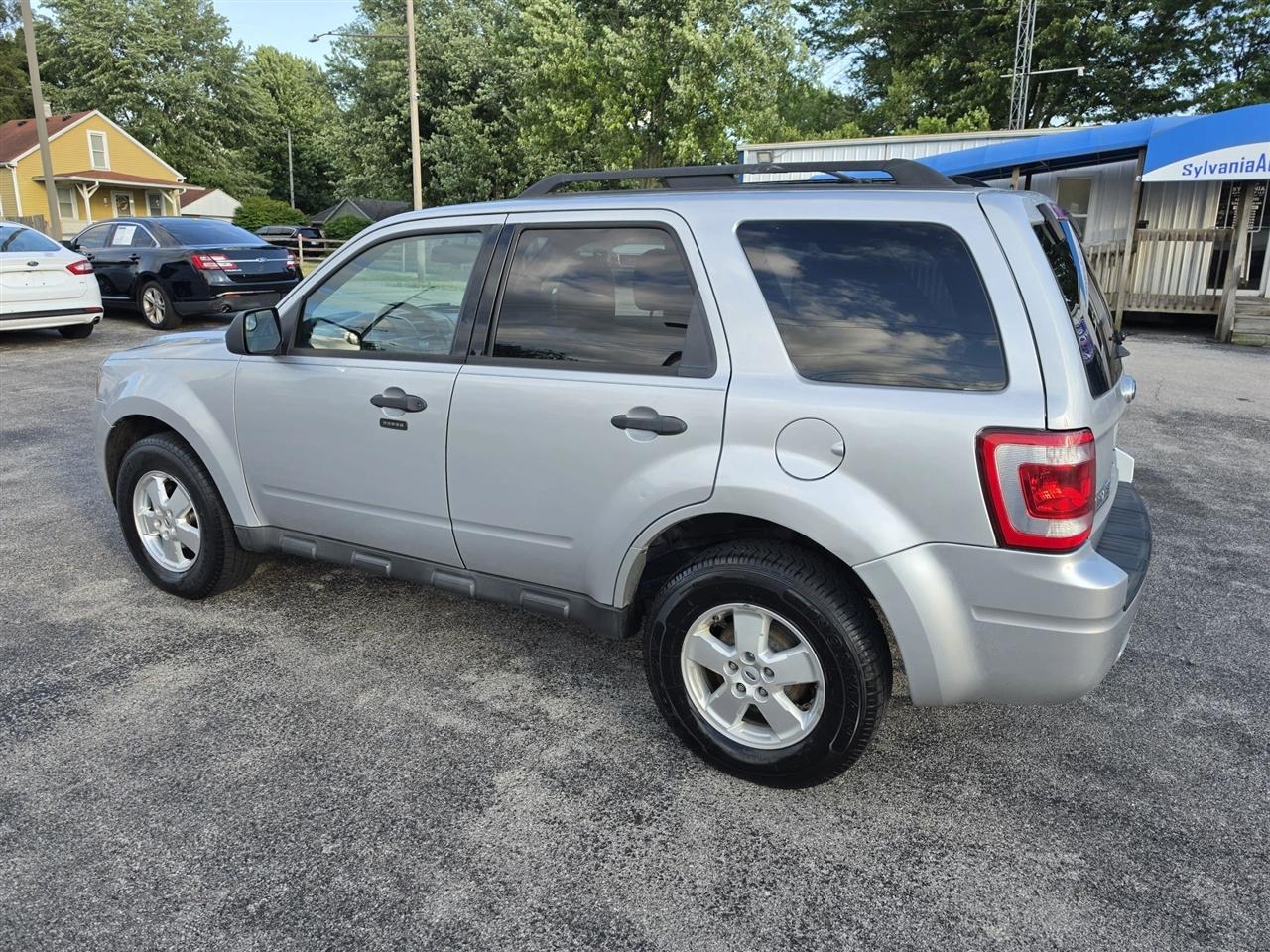 Ford Escape XLT FWD 2012