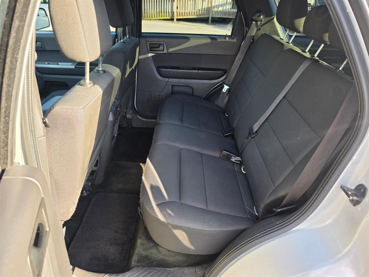Ford Escape XLT FWD 2012