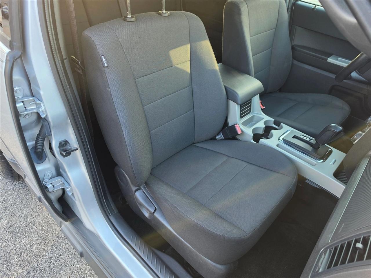 Ford Escape XLT FWD 2012