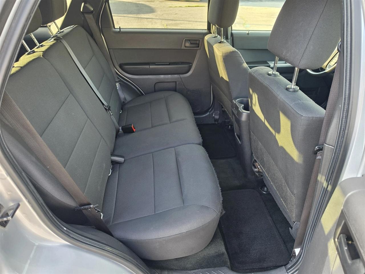 Ford Escape XLT FWD 2012