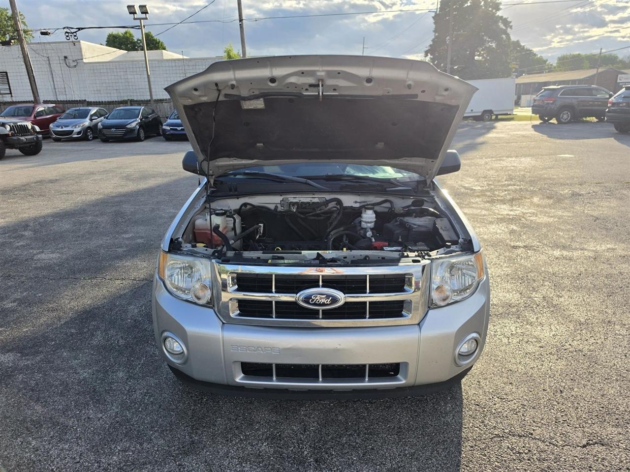 Ford Escape XLT FWD 2012