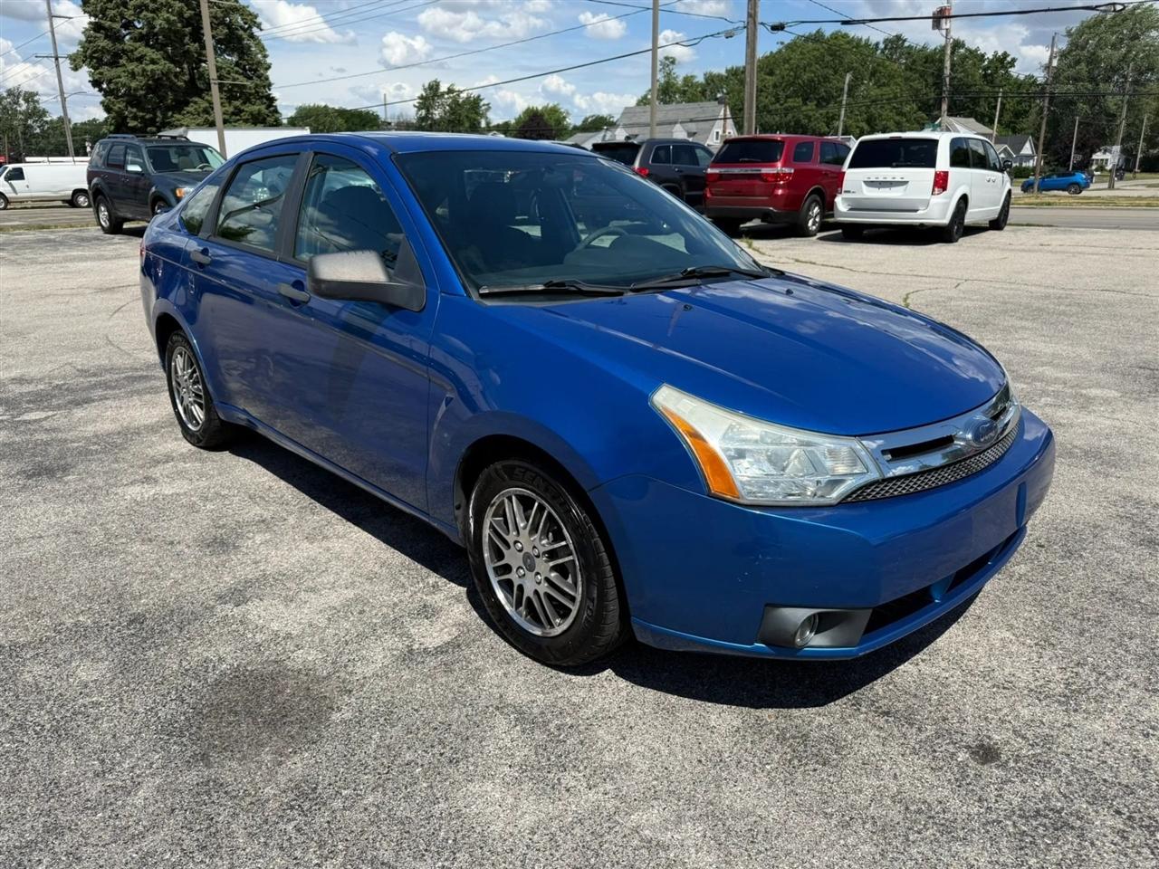 Ford Focus SE Sedan 2010