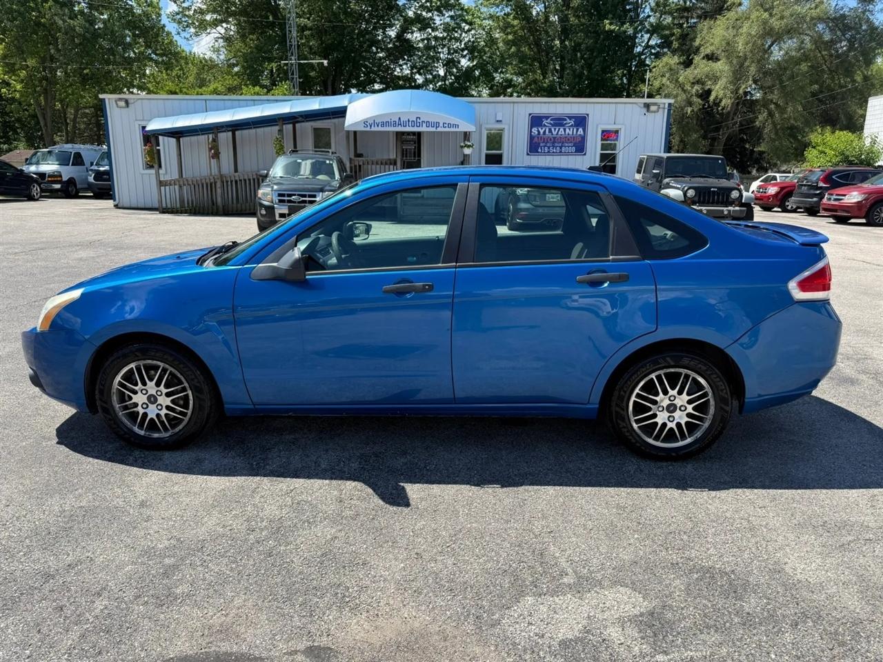 Ford Focus SE Sedan 2010