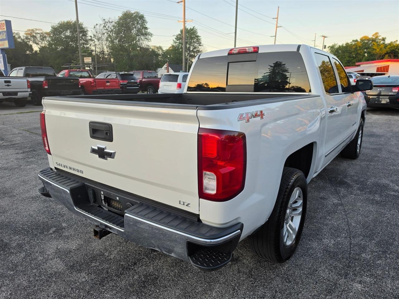 Chevrolet Silverado 1500 LTZ Crew Cab 4WD 2016