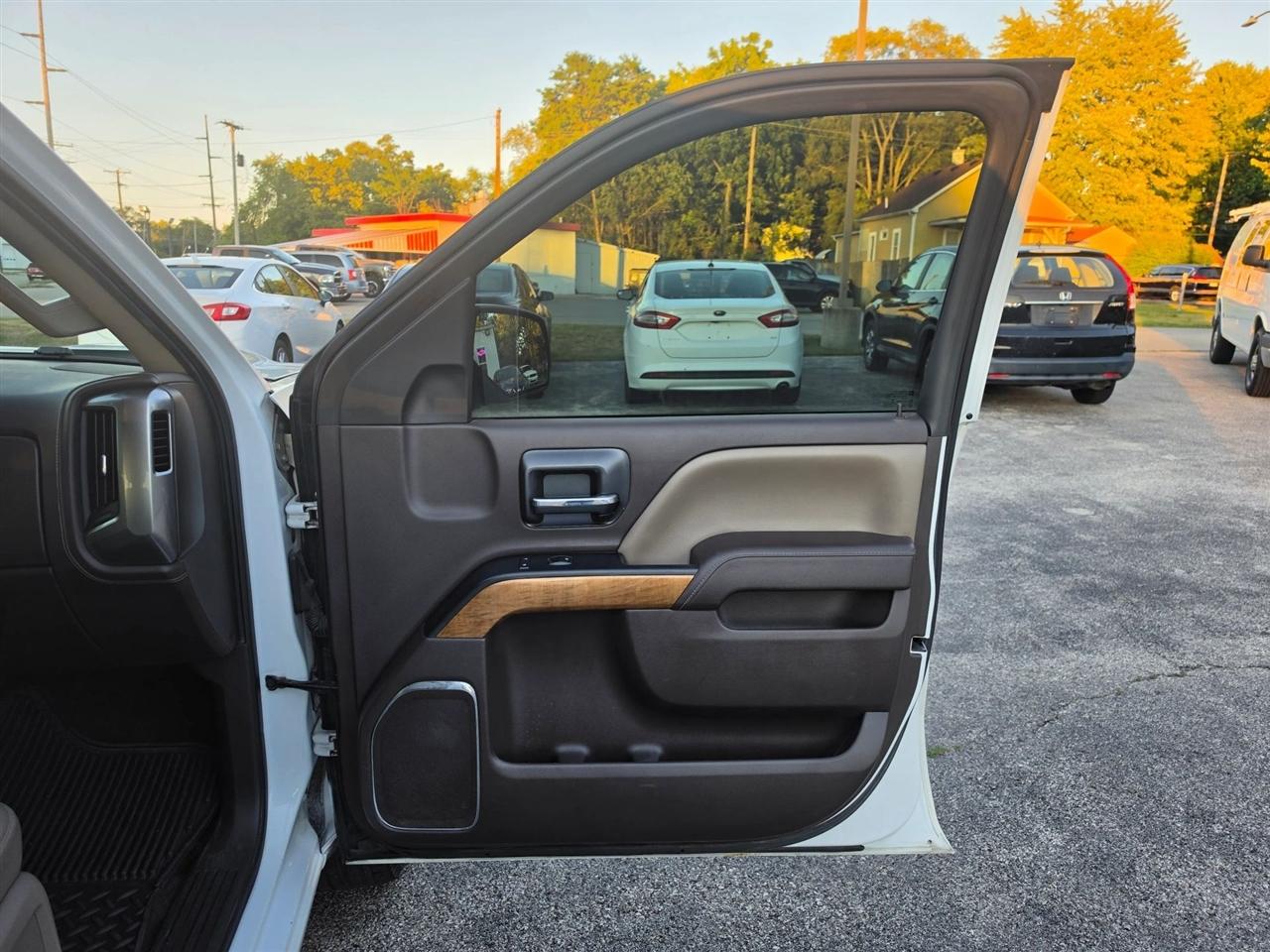 Chevrolet Silverado 1500 LTZ Crew Cab 4WD 2016