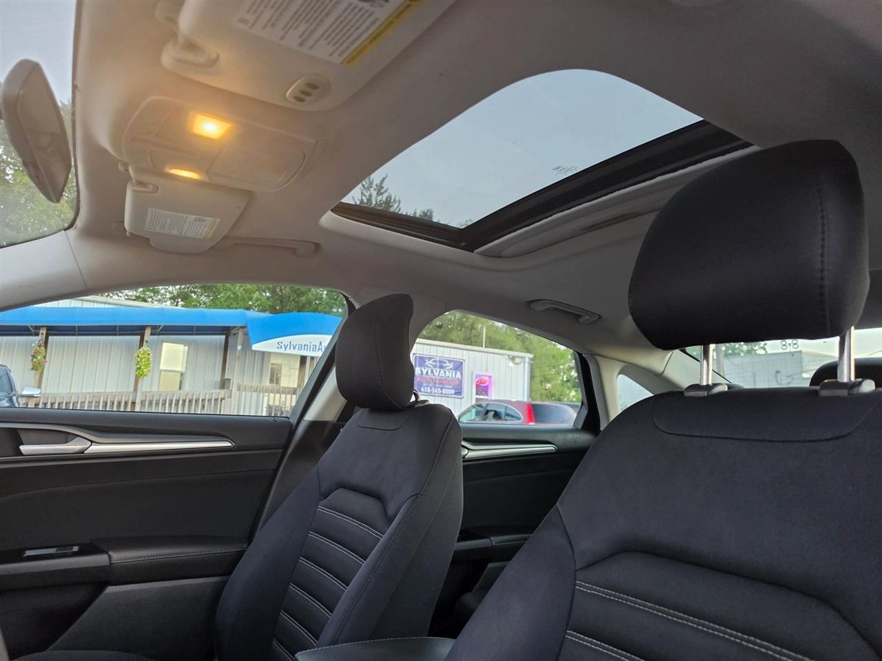 Ford Fusion SE 2013