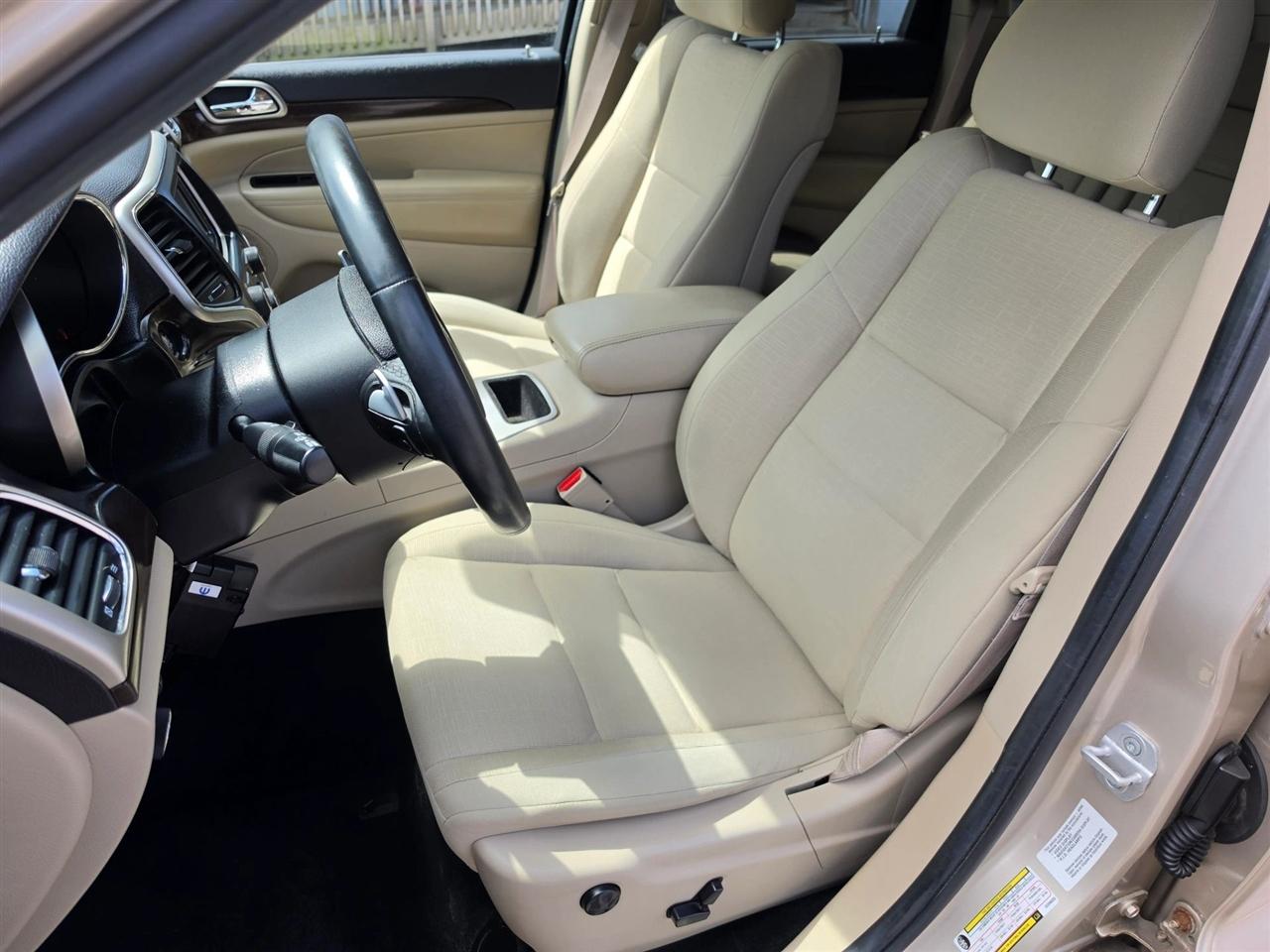 Jeep Grand Cherokee Laredo 4WD 2014