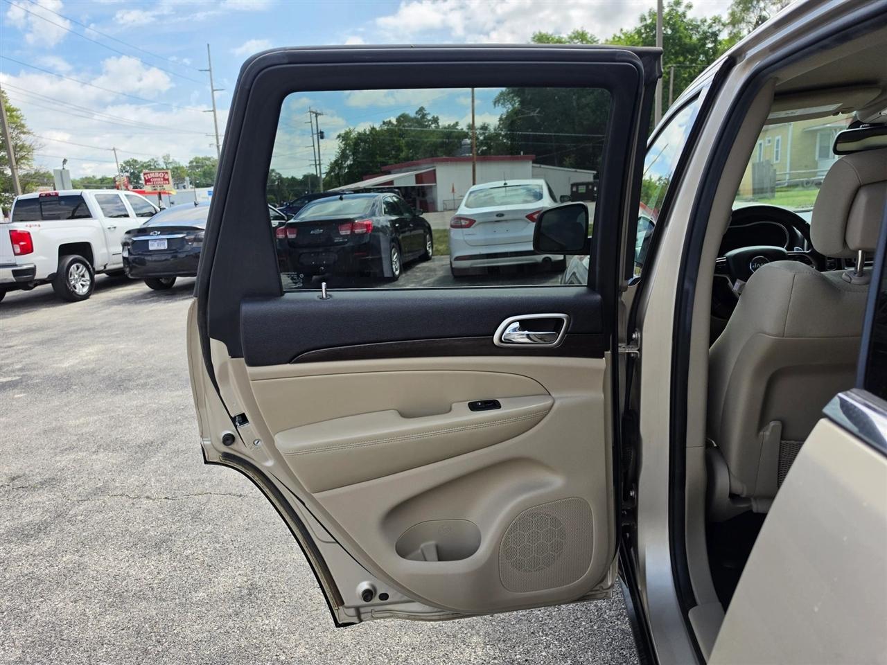 Jeep Grand Cherokee Laredo 4WD 2014