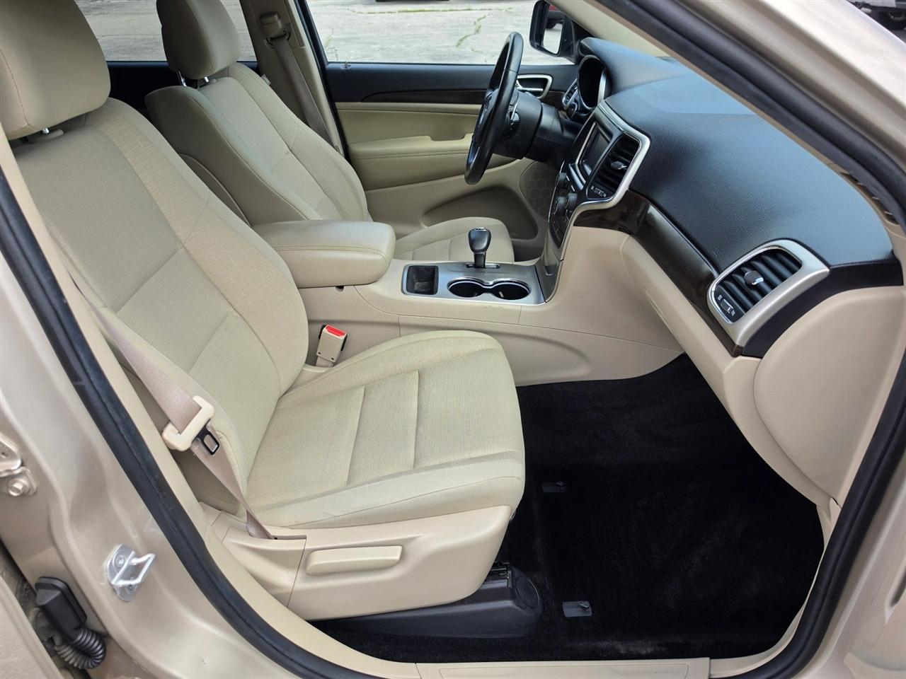 Jeep Grand Cherokee Laredo 4WD 2014