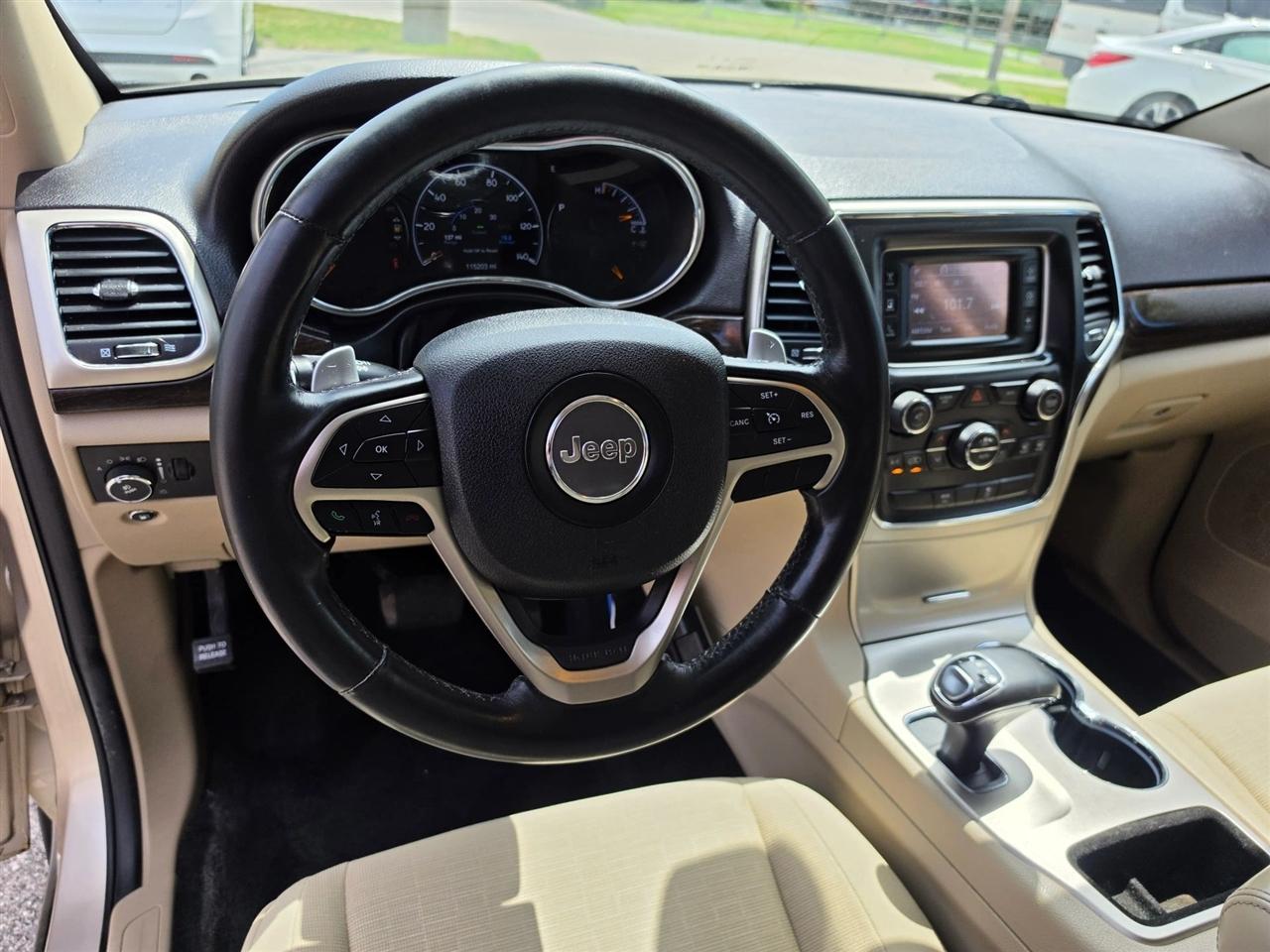Jeep Grand Cherokee Laredo 4WD 2014