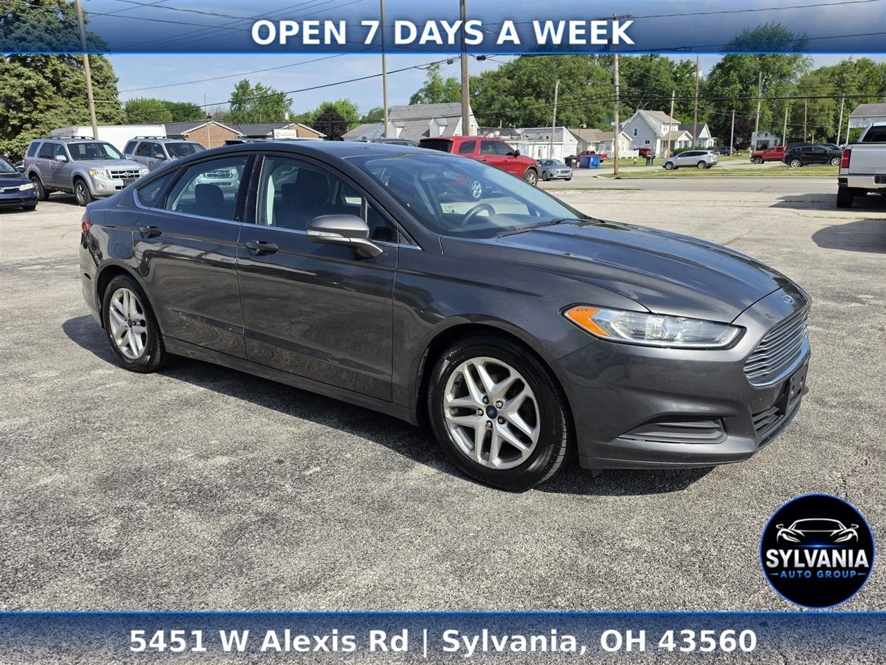 Ford Fusion SE 2015