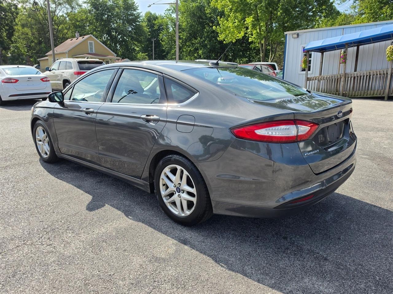 Ford Fusion SE 2015
