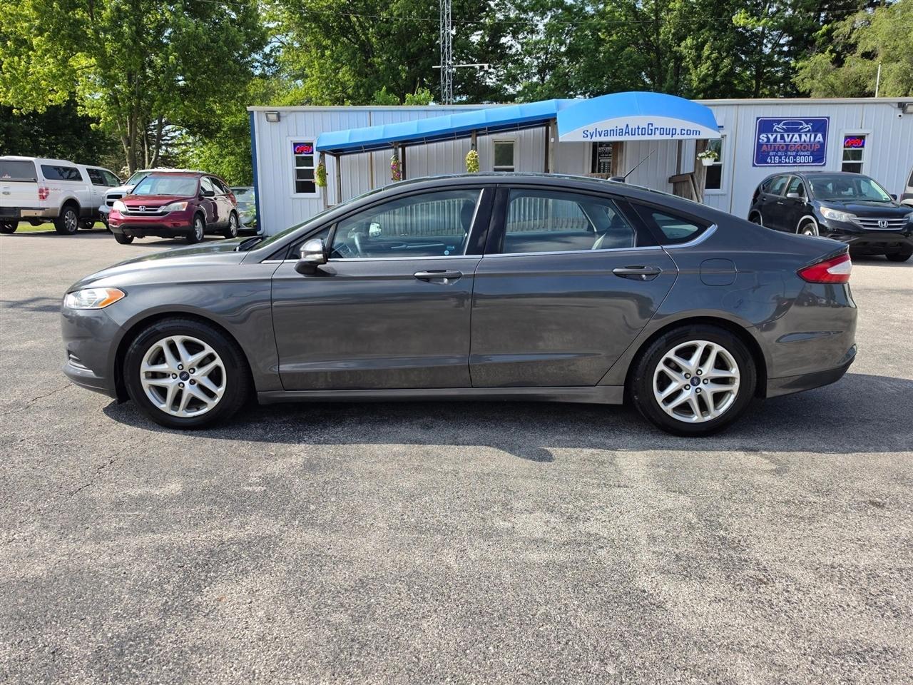 Ford Fusion SE 2015