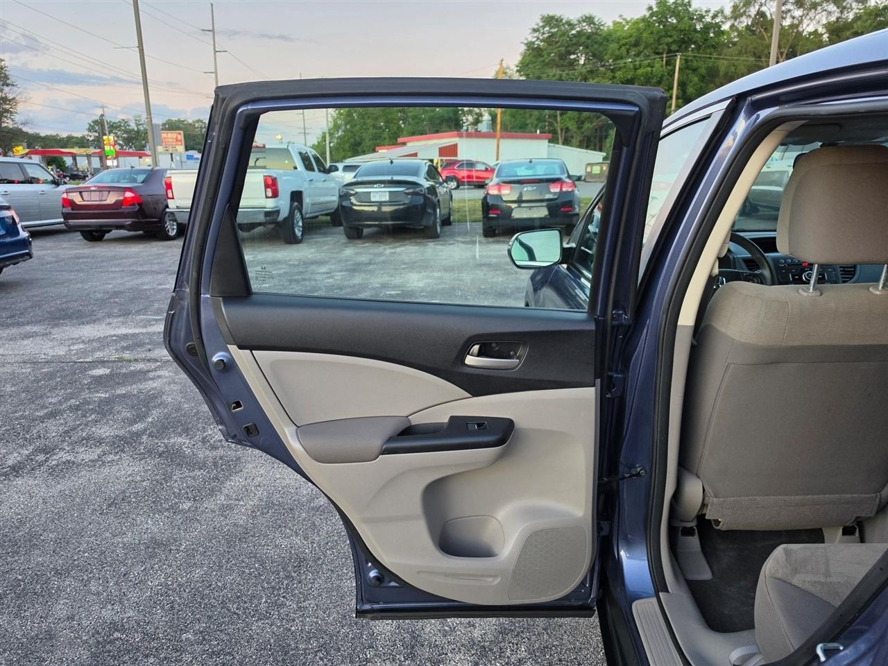 Honda CR-V LX 4WD 5-Speed AT 2013
