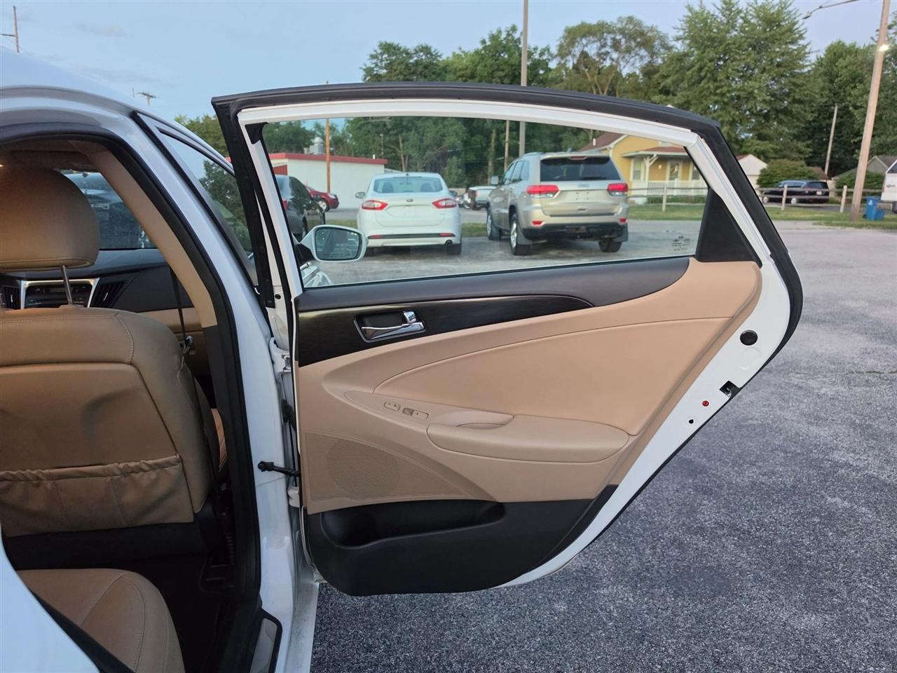 Hyundai Sonata Limited Auto 2013