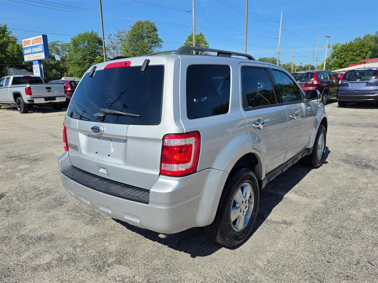 Ford Escape XLT FWD 2012