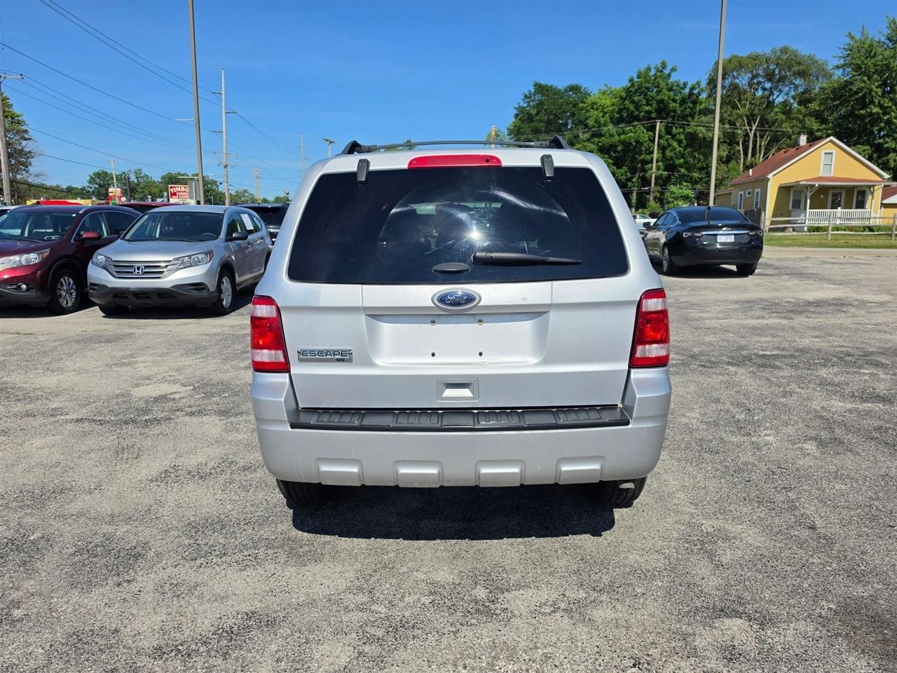 Ford Escape XLT FWD 2012