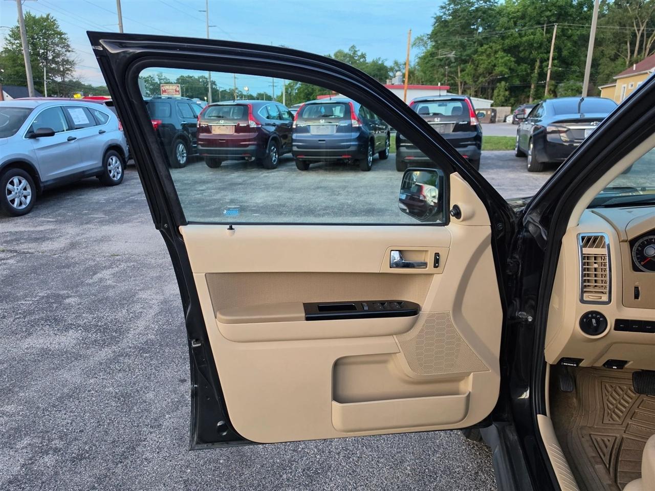 Ford Escape Limited FWD 2011