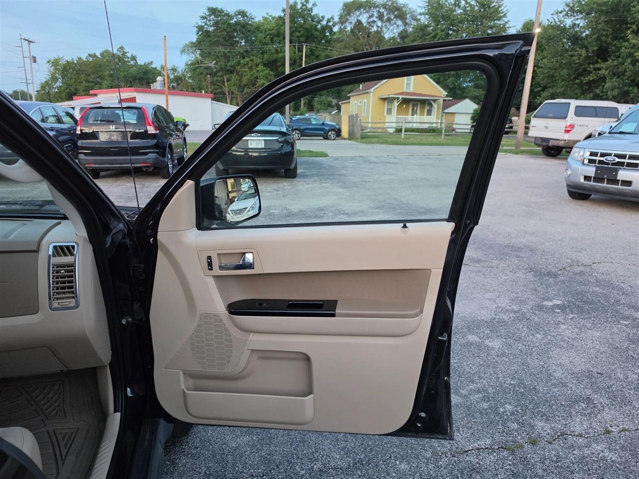 Ford Escape Limited FWD 2011