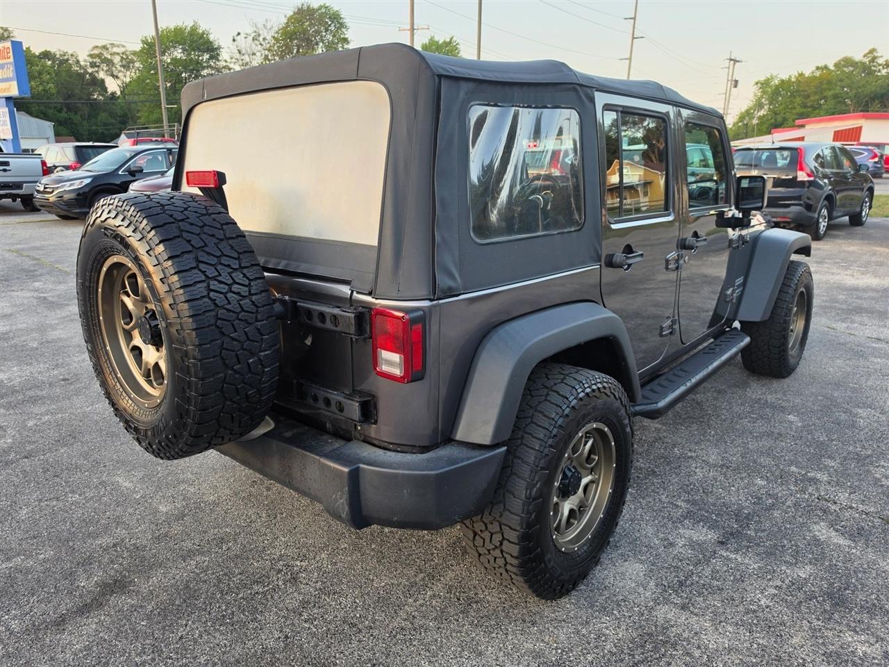 Jeep Wrangler Unlimited Sport 4WD 2017
