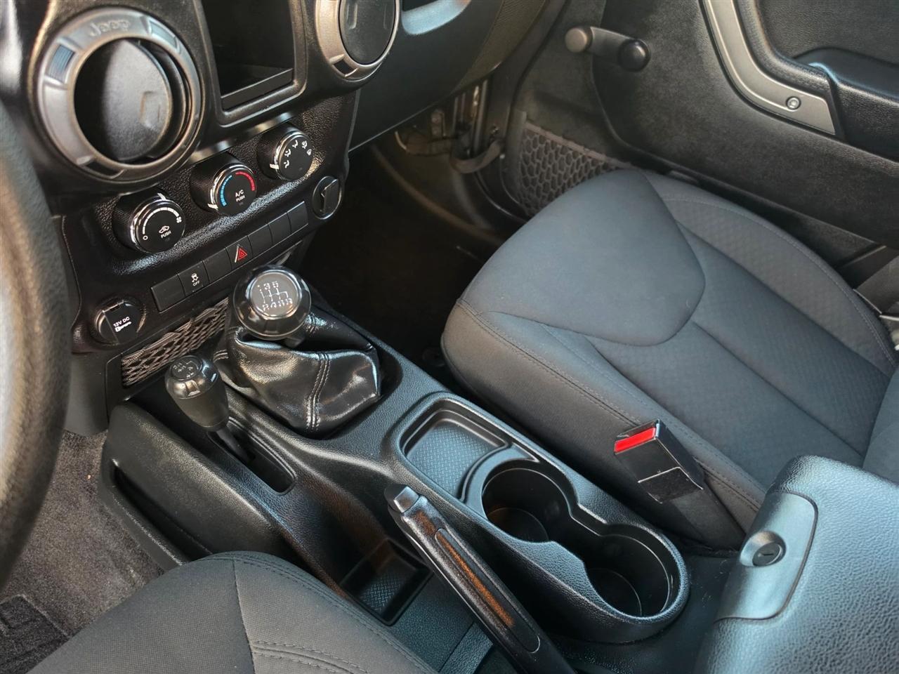 Jeep Wrangler Unlimited Sport 4WD 2017