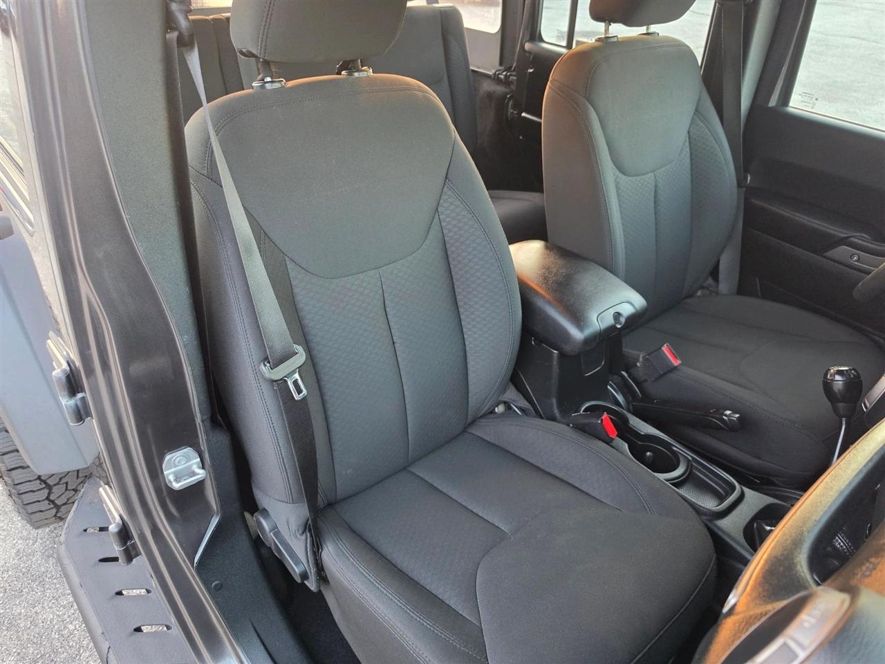 Jeep Wrangler Unlimited Sport 4WD 2017