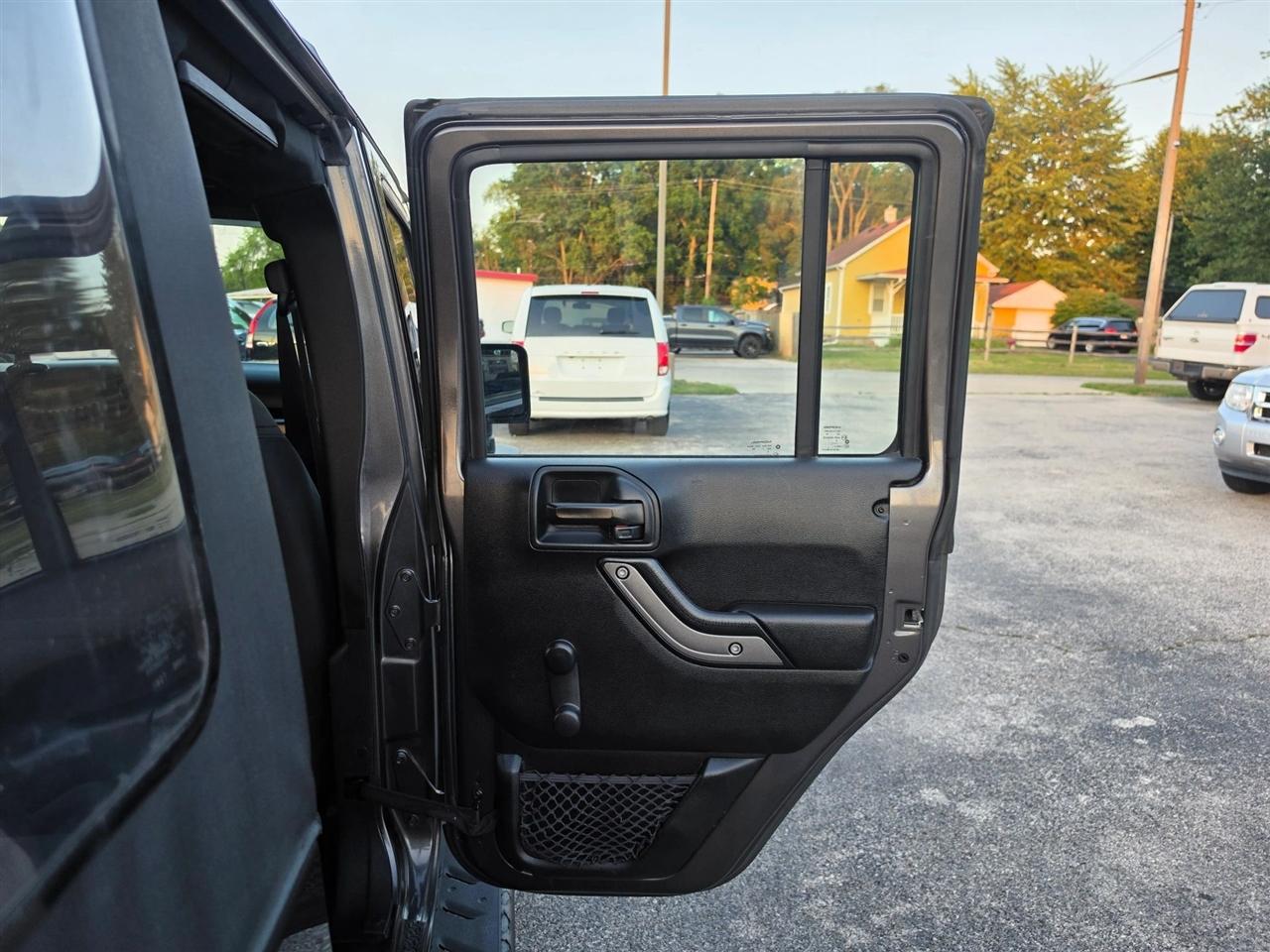 Jeep Wrangler Unlimited Sport 4WD 2017