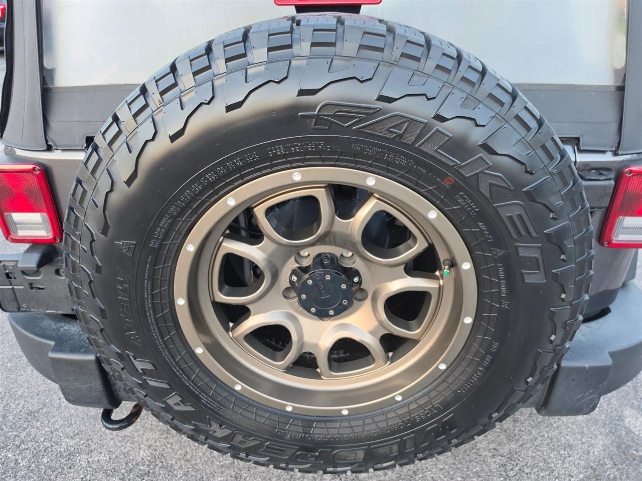 Jeep Wrangler Unlimited Sport 4WD 2017