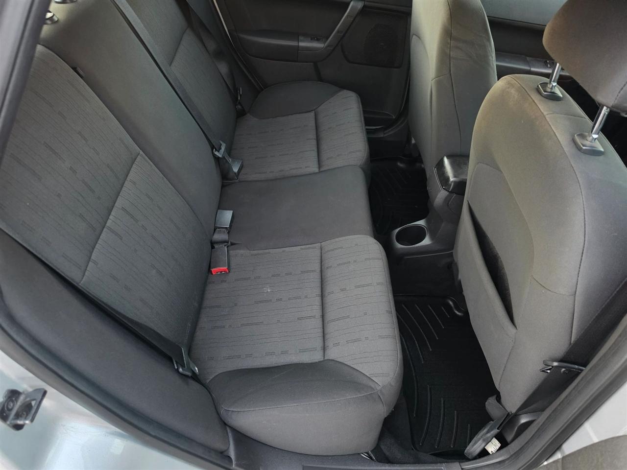 Ford Focus SE Sedan 2010