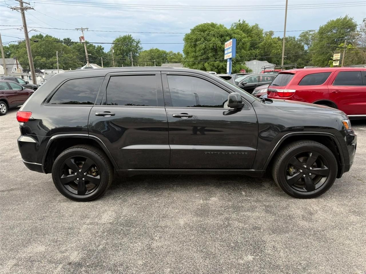 Jeep Grand Cherokee Laredo 4WD 2015