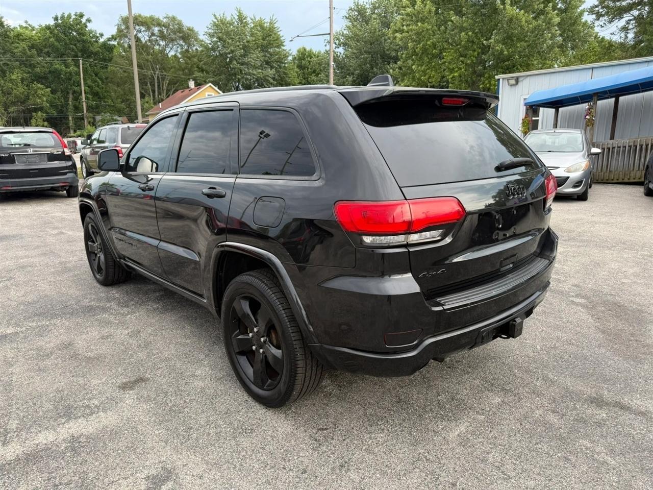 Jeep Grand Cherokee Laredo 4WD 2015