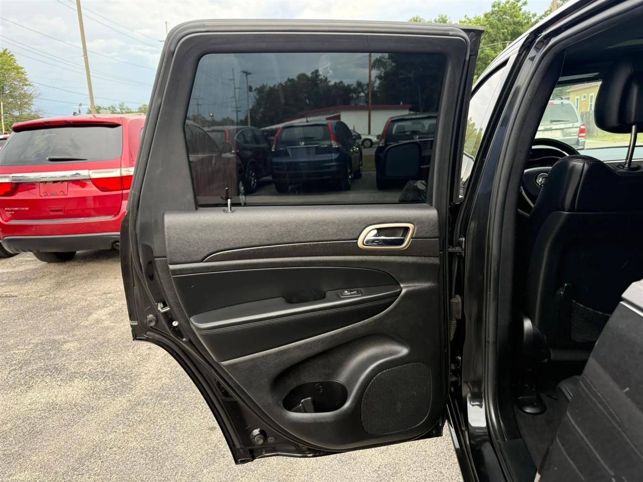 Jeep Grand Cherokee Laredo 4WD 2015