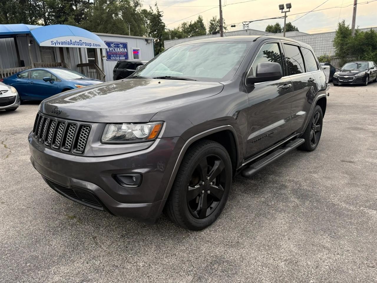 Jeep Grand Cherokee Laredo 2WD 2015