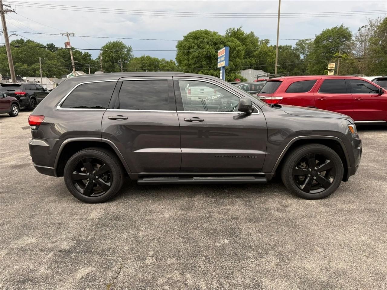 Jeep Grand Cherokee Laredo 2WD 2015