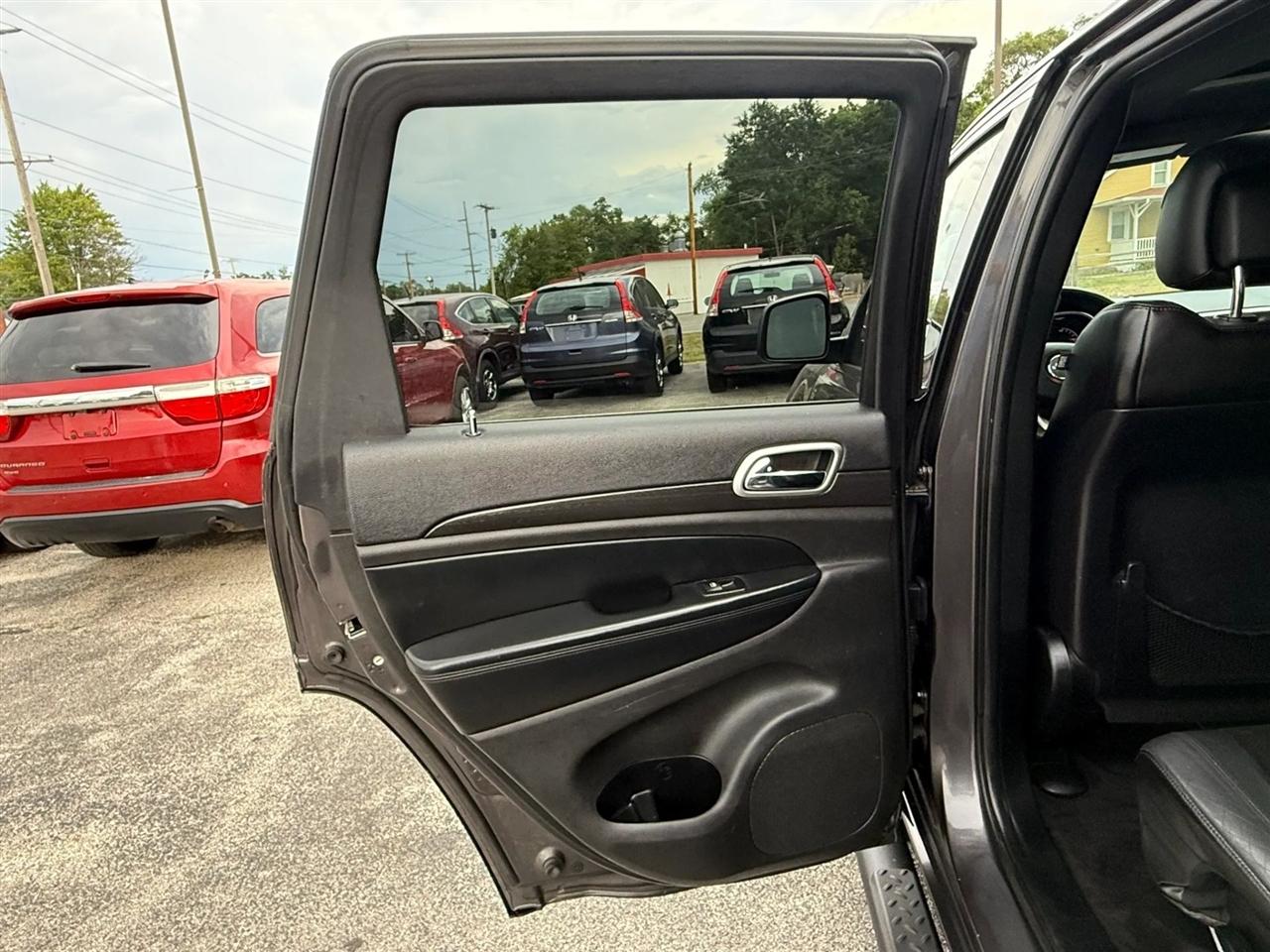 Jeep Grand Cherokee Laredo 2WD 2015