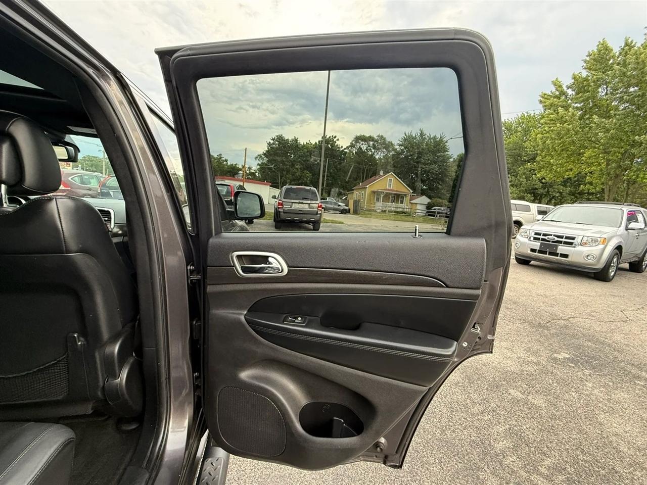 Jeep Grand Cherokee Laredo 2WD 2015