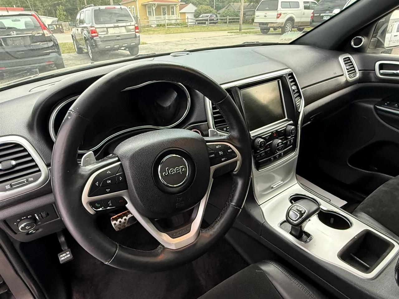Jeep Grand Cherokee Laredo 2WD 2015