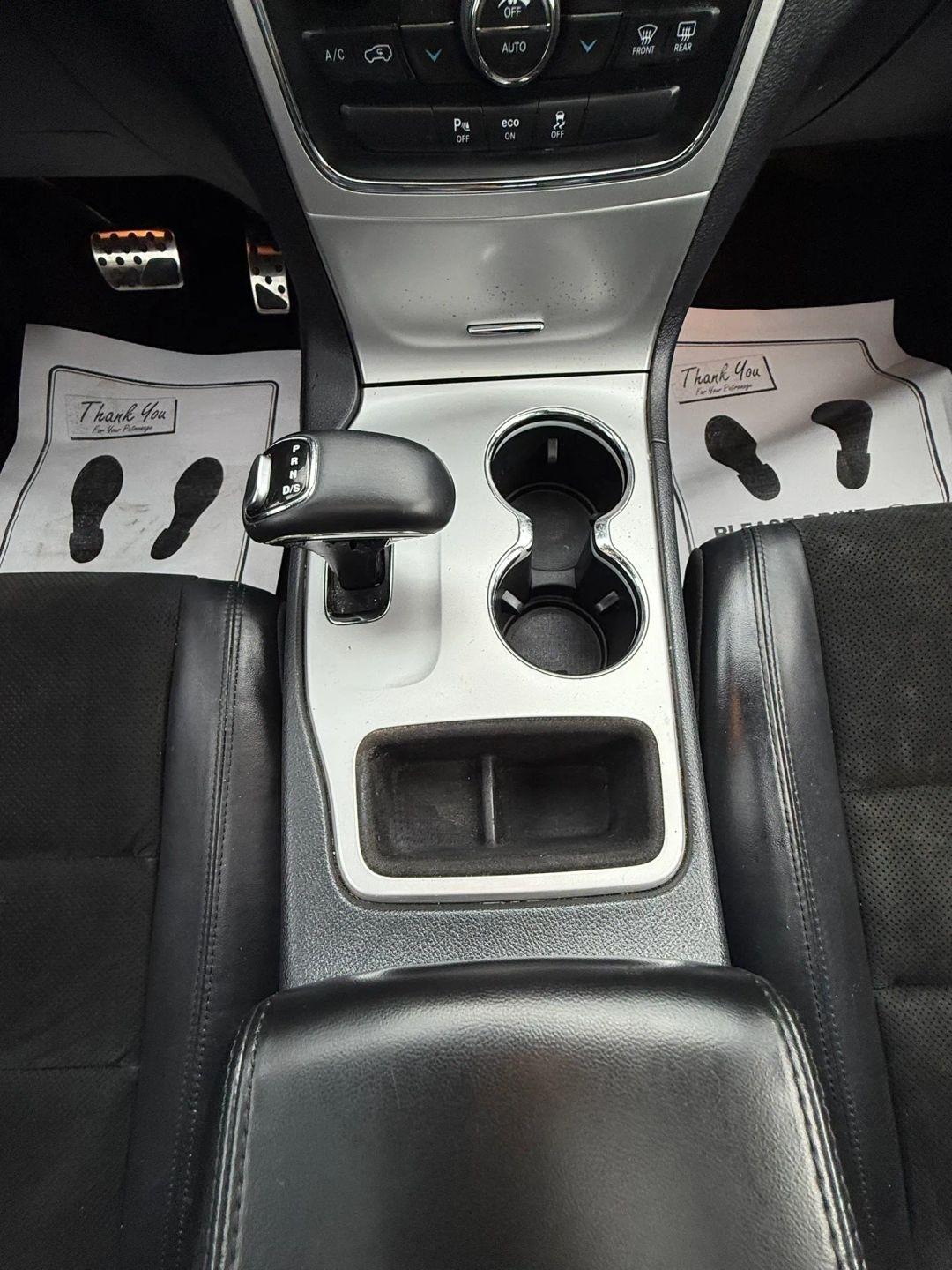 Jeep Grand Cherokee Laredo 2WD 2015