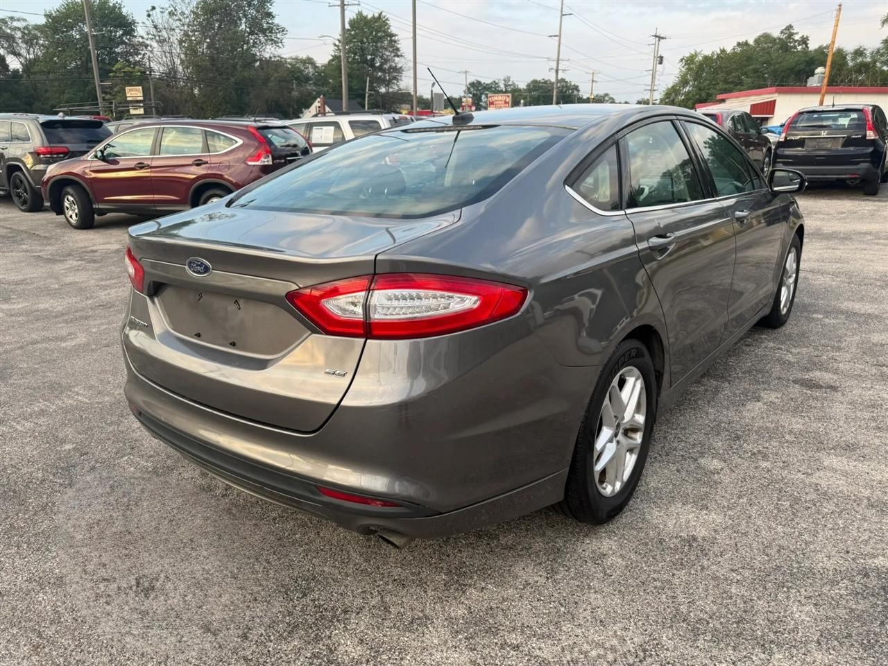 Ford Fusion SE 2014