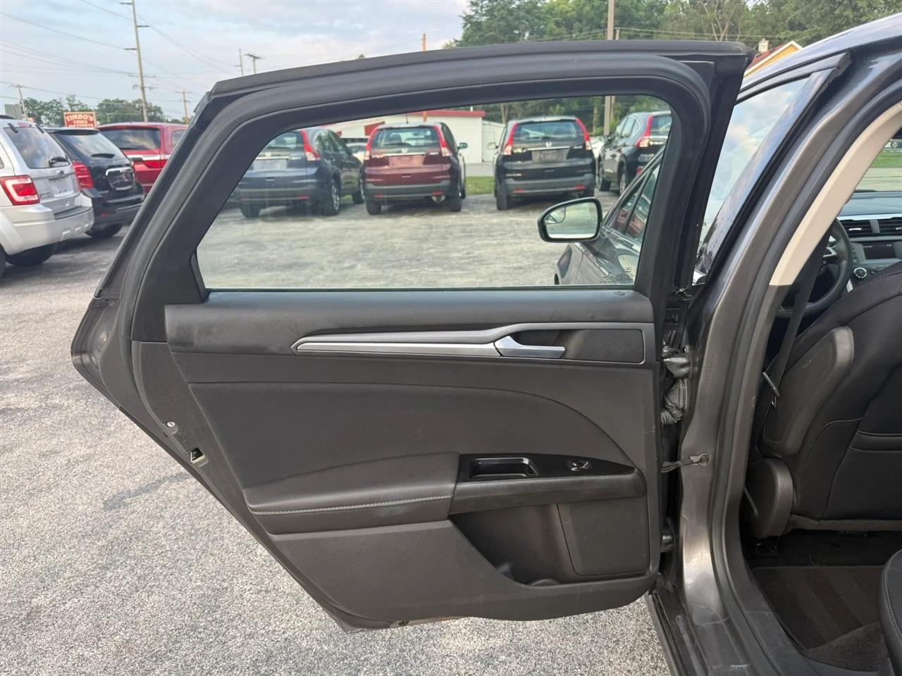 Ford Fusion SE 2014