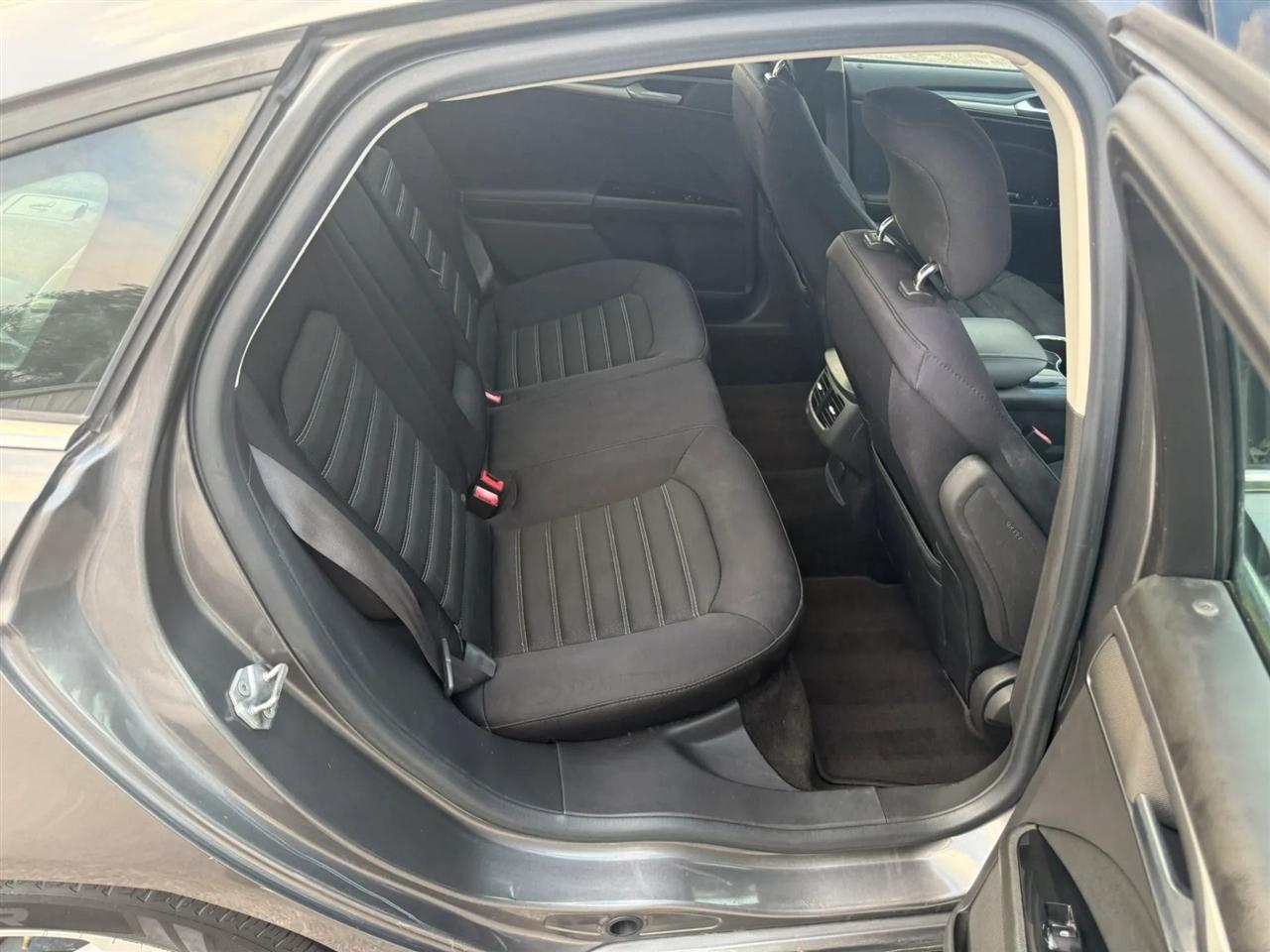 Ford Fusion SE 2014