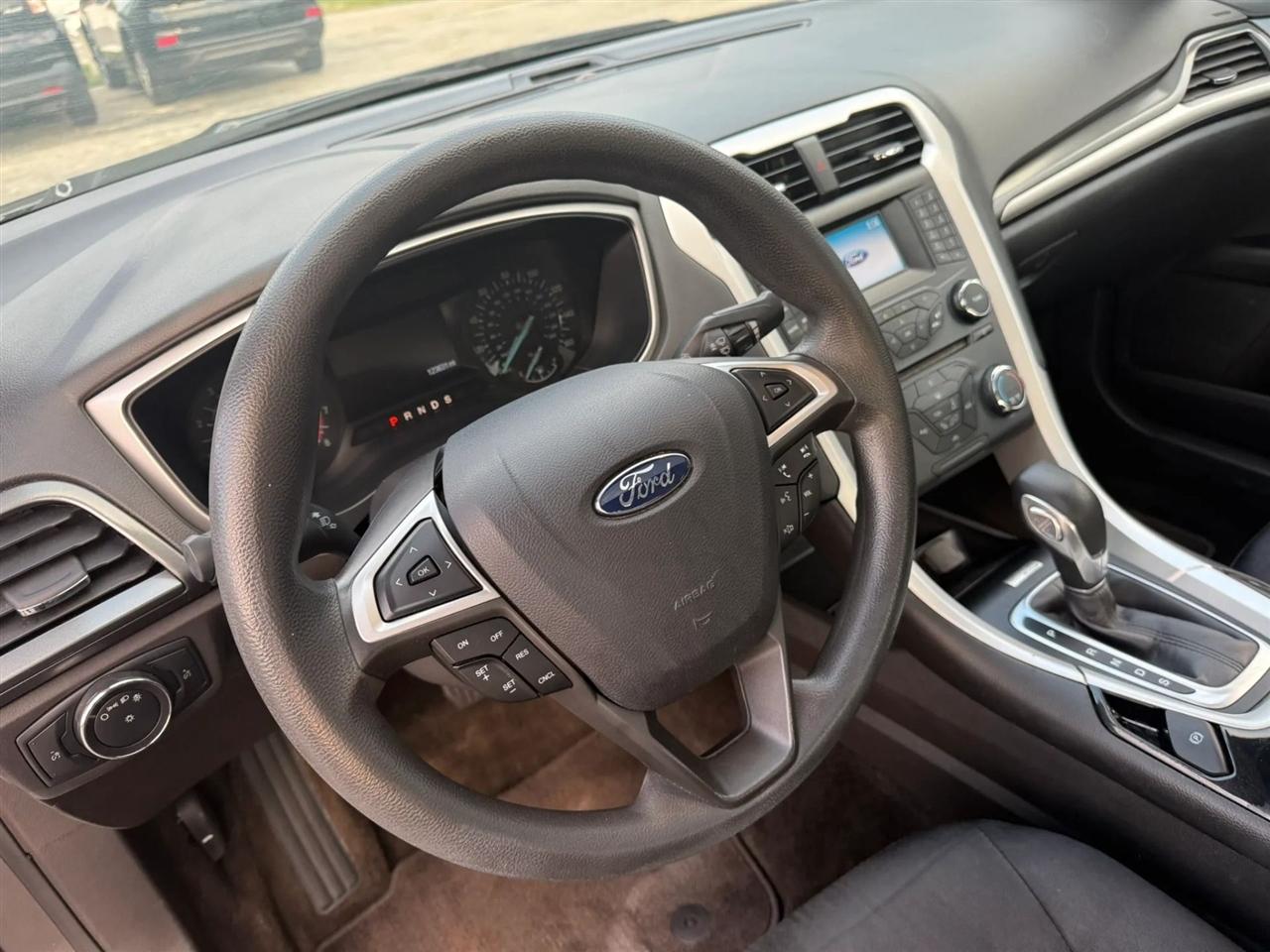 Ford Fusion SE 2014