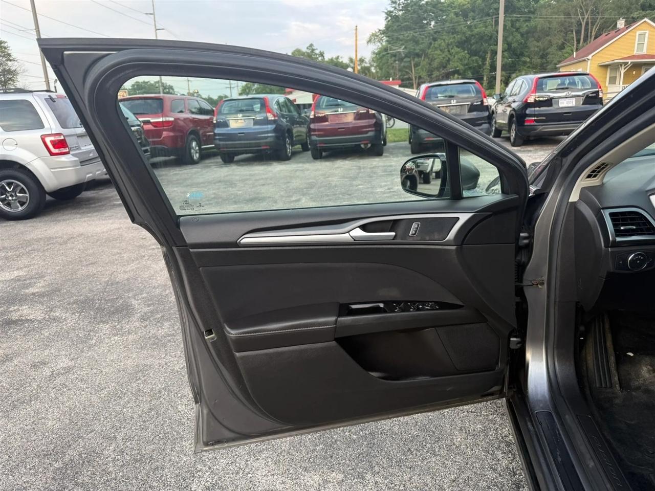 Ford Fusion SE 2014