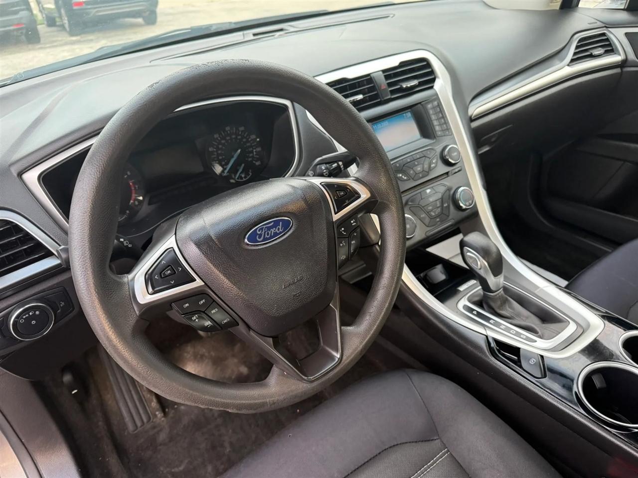 Ford Fusion SE 2014